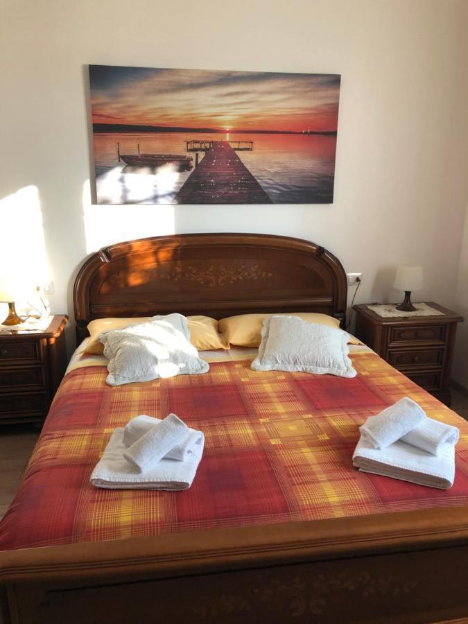 Casa Magnolia Lägenhet Pastrengo Exteriör bild