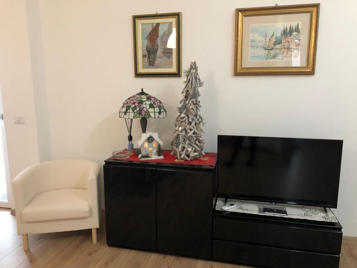 Casa Magnolia Lägenhet Pastrengo Exteriör bild