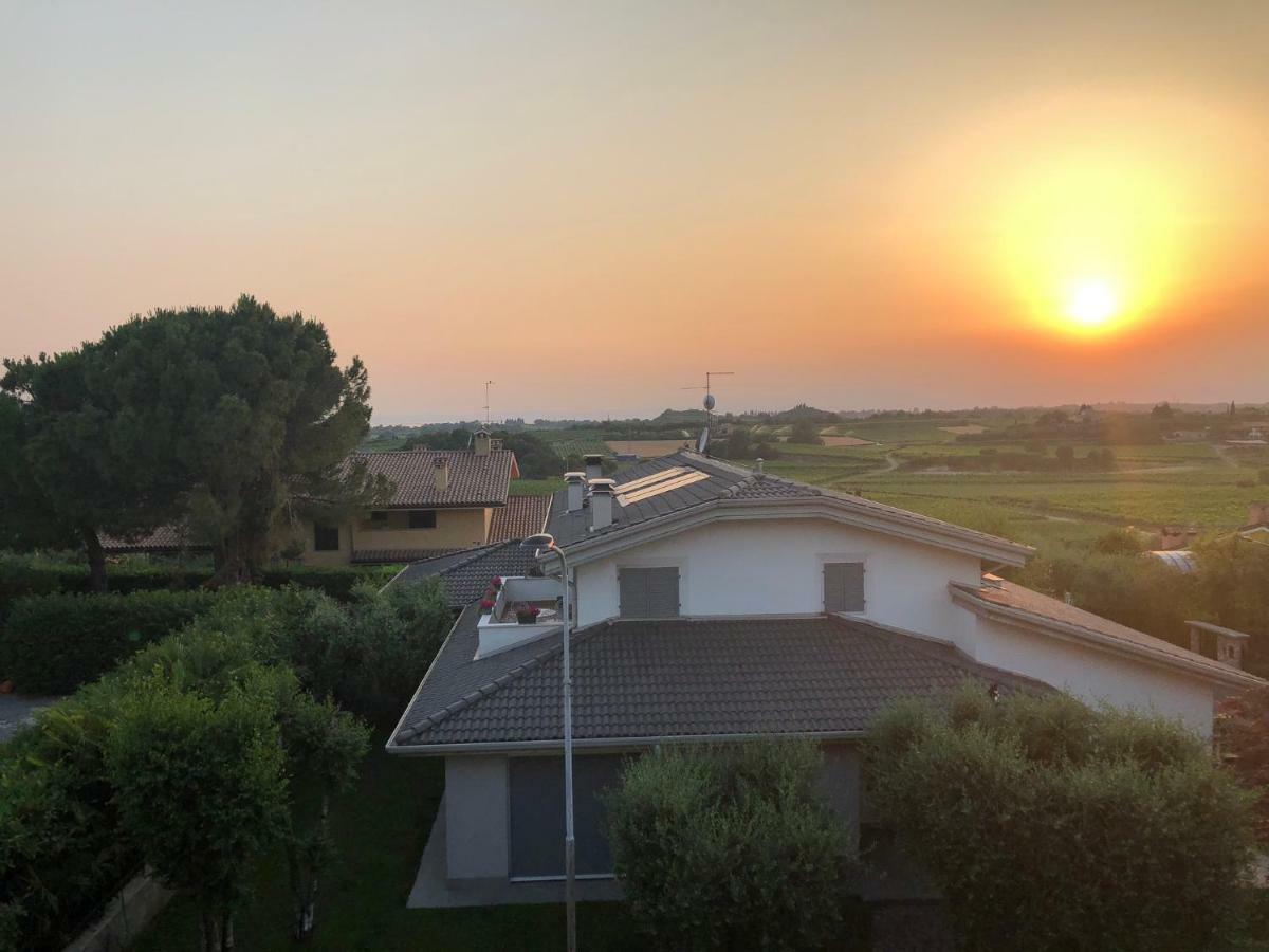Casa Magnolia Lägenhet Pastrengo Exteriör bild